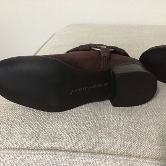 Bernado Francesca Bootie NWOT  - Picture 9 of 11